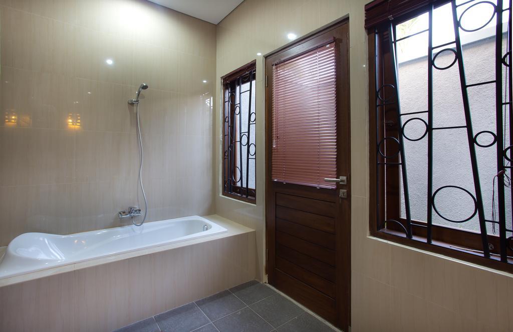 The Bagus Villa เกอโรโบกัน ภายนอก รูปภาพ